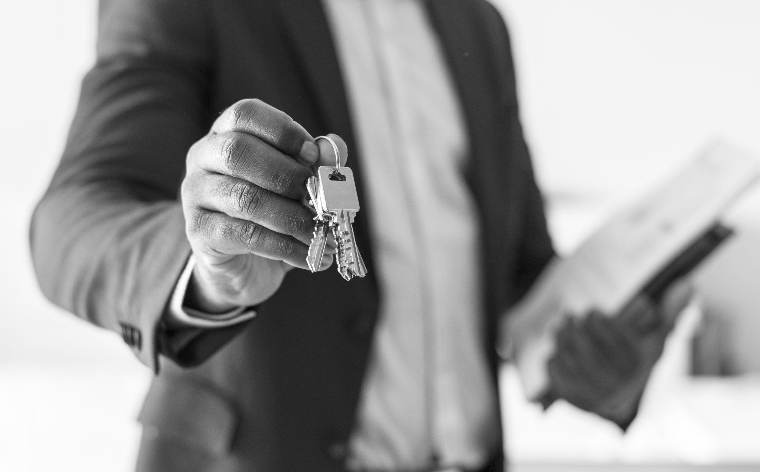 A Real Estate Agent Helps Take the Fear Out of the Market